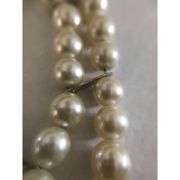 1940's Double Strand Pearl Bracelet With Jadeite Clasp In 14 Karat White Gold - Picture 10 of 10